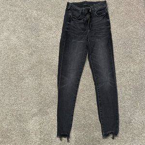 Size 4 American eagle skinny jeans
